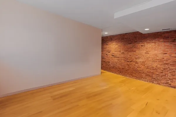 $3,900 | 111 Gainsborough Street, Unit 108, Boston, MA 02115