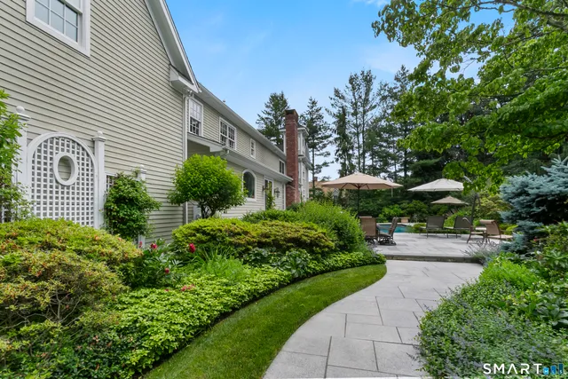 $3,775,000 | 110 Queens Grant Drive, Fairfield, CT 06824