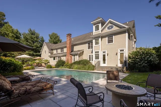 $3,775,000 | 110 Queens Grant Drive, Fairfield, CT 06824