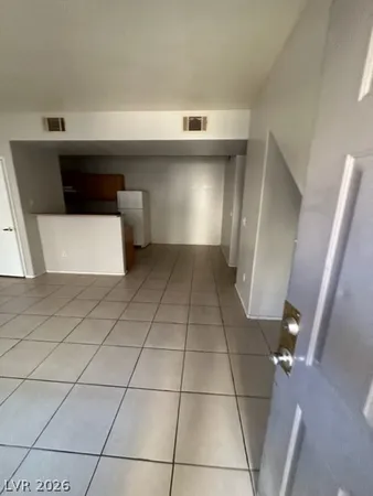 $1,150 | 2031 Hussium Hills Street, Unit 102, Las Vegas, NV 89108