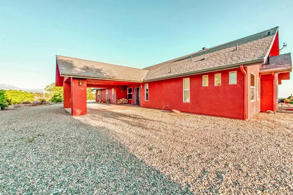 $775,000 | 50806 Bramble Lane, Squaw Valley, CA 93675