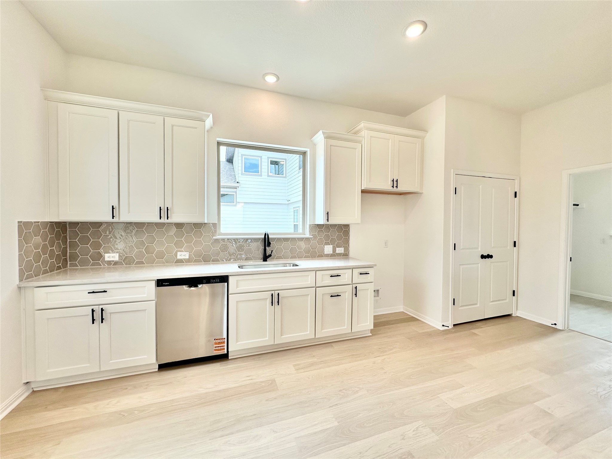 436 Treadwell Lane Kyle, TX 78640 - Photo 6 of 18