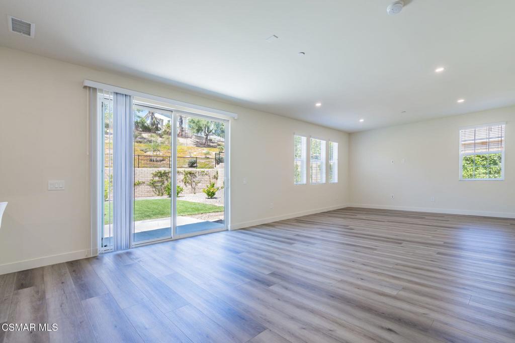 4683 Summit Avenue Simi Valley, CA 93063 - Photo 25 of 76