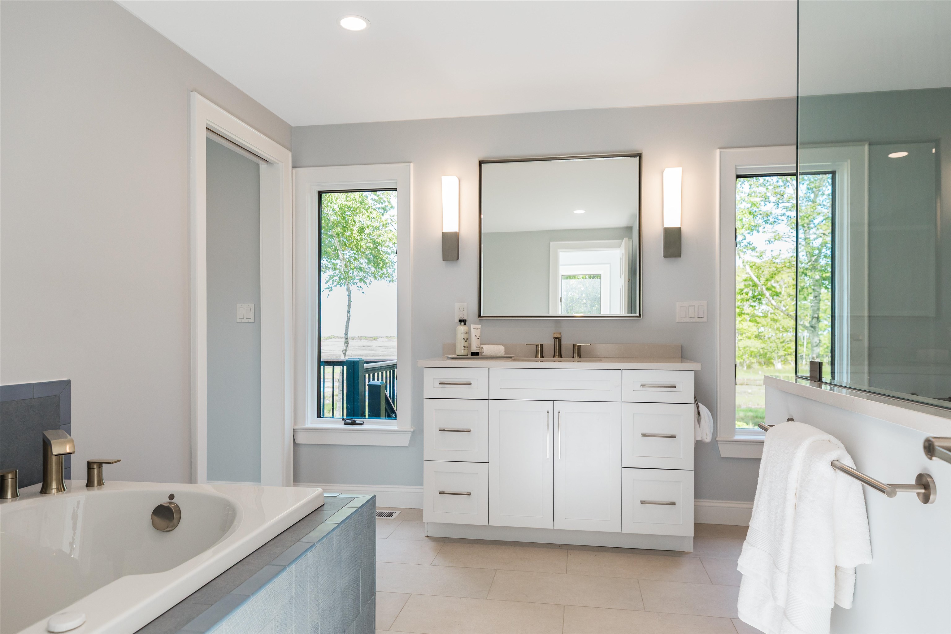 47 Tower Road Kittery, ME 03905 - Photo 14 of 31