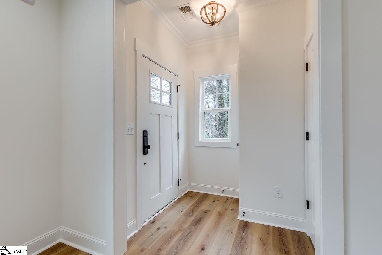 4 Hall Street Greenville, SC 29607 - Photo 3 of 16 Gallery Image 3