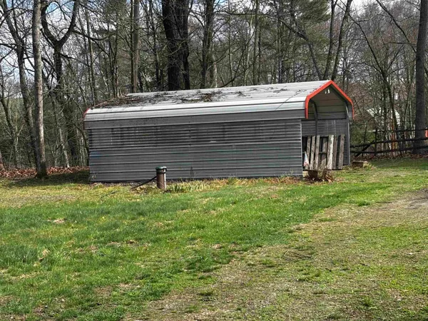 $2,950 | 49 River Road, Westmoreland, NH 03467