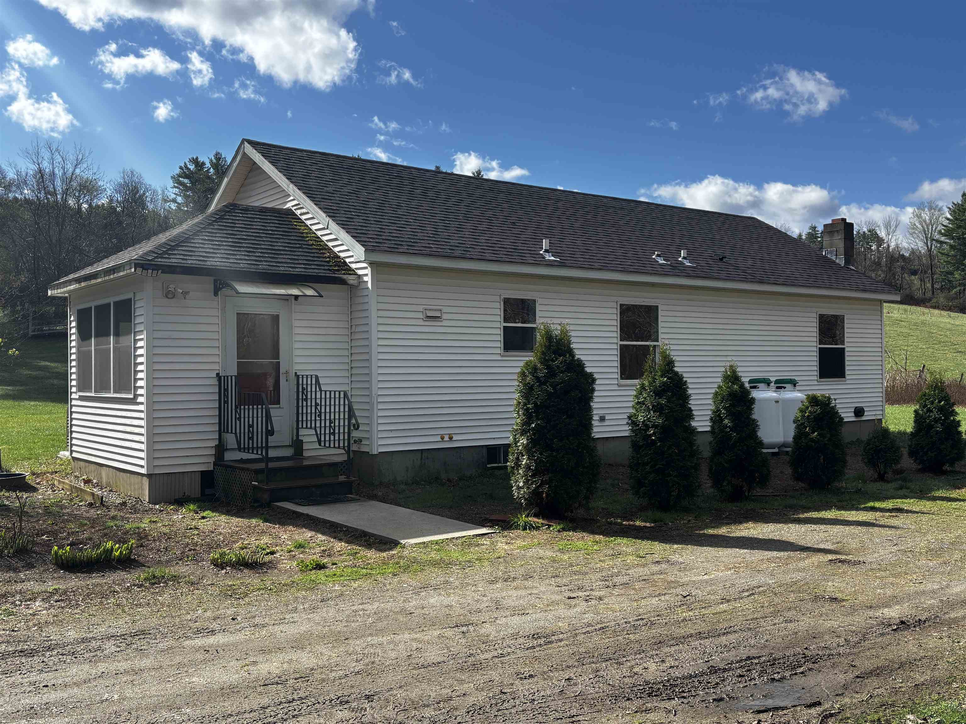 49 River Road Westmoreland, NH 03467 - Photo 2 of 21