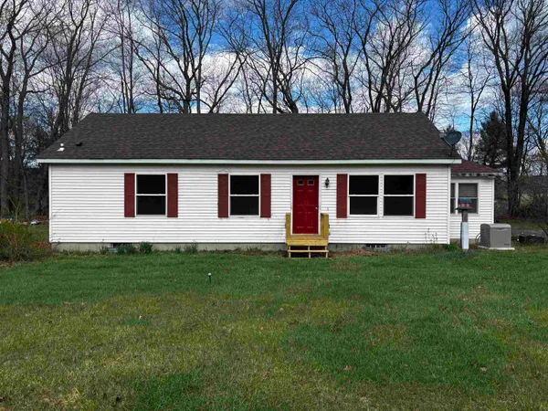 $2,950 | 49 River Road, Westmoreland, NH 03467