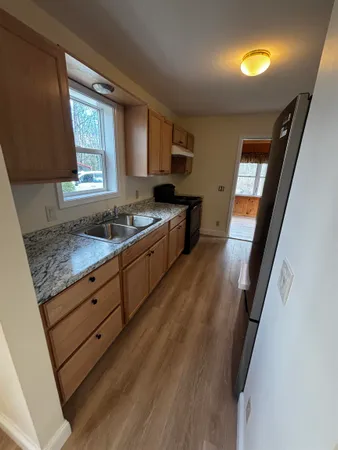 $2,950 | 49 River Road, Westmoreland, NH 03467