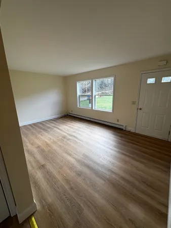 $2,950 | 49 River Road, Westmoreland, NH 03467