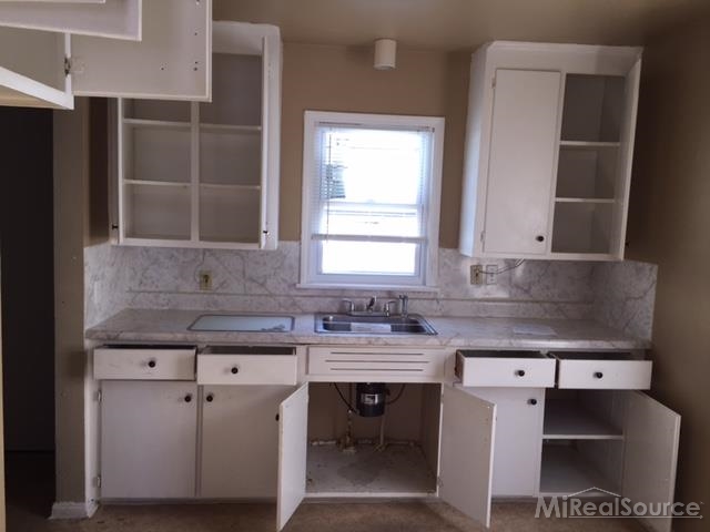 3876 Greenfield Road Berkley, MI 48072 - Photo 4 of 7