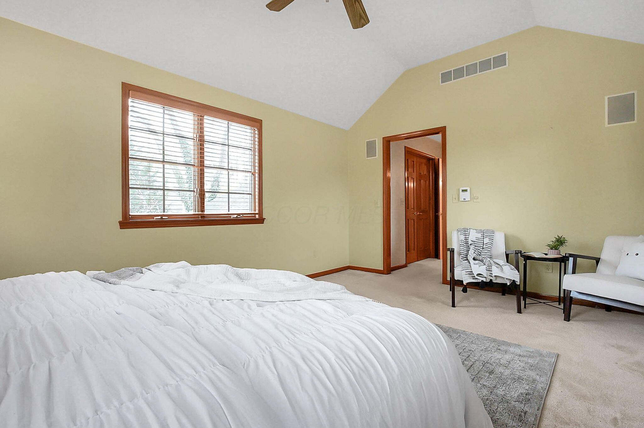 6885 Ravine Circle Columbus, OH 43085 - Photo 21 of 34 Primary Suite
