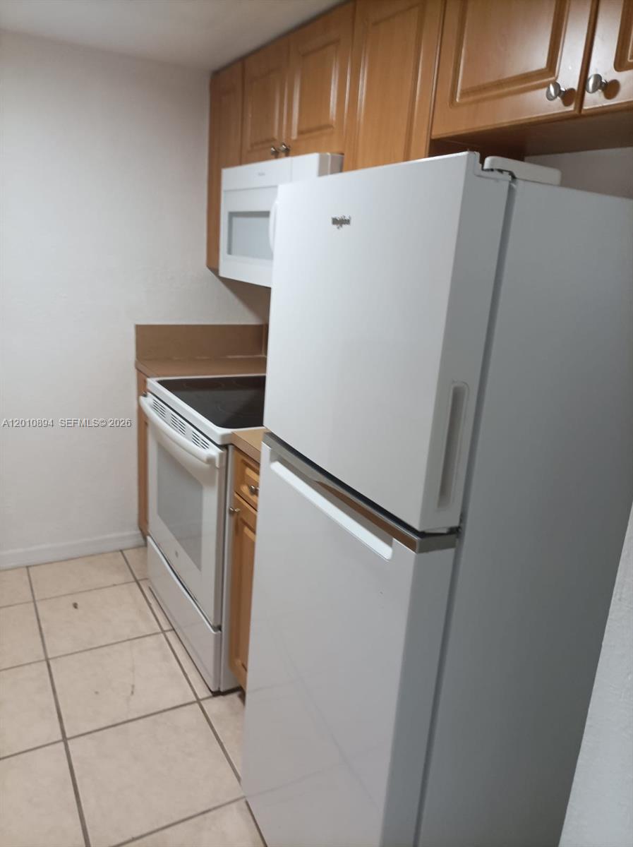 637 Southwest 3rd Street, Unit 206 Miami, FL 33130 - Photo 3 of 15