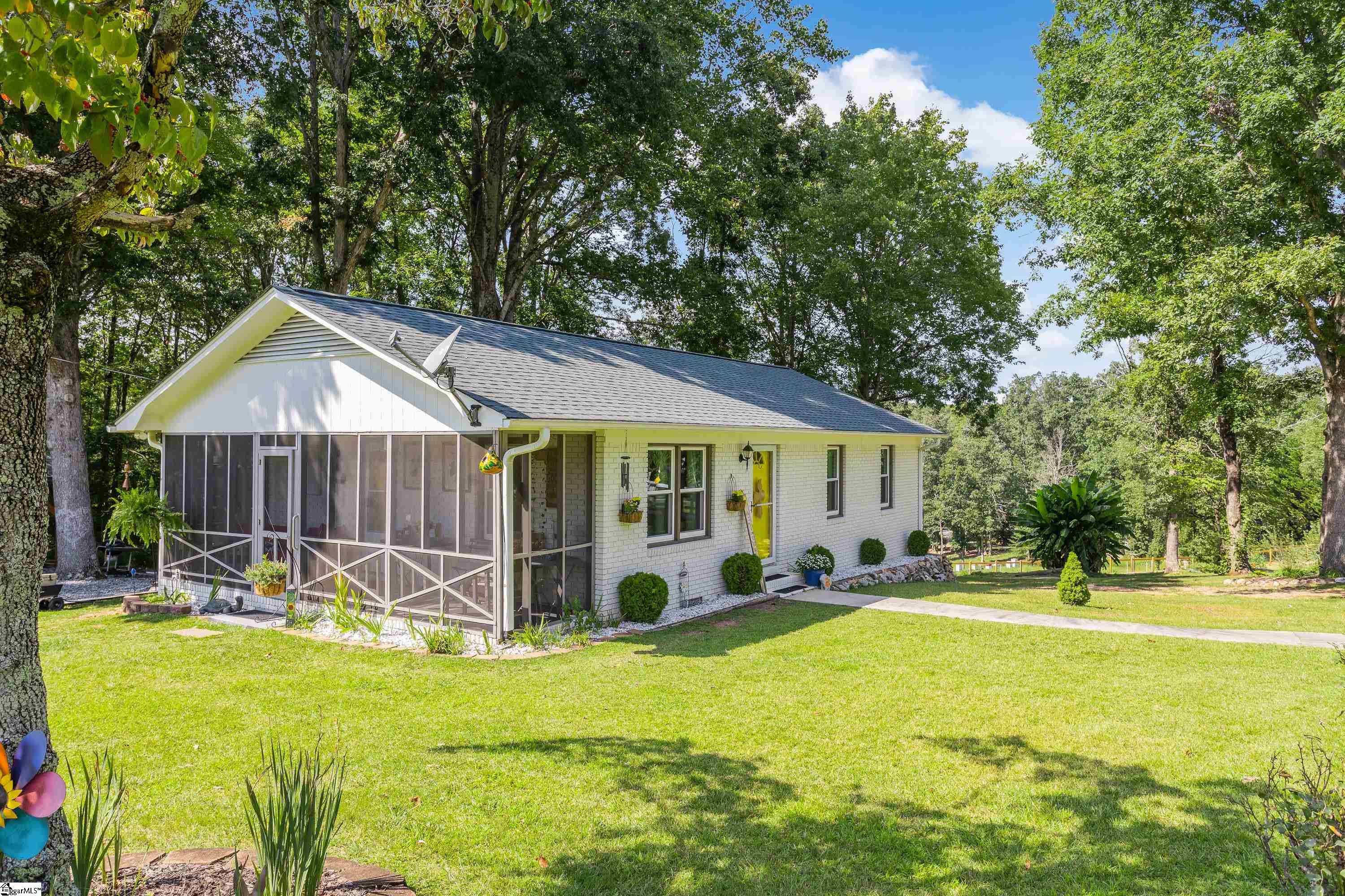 513 Good Road Landrum, SC 29356 - Photo 3 of 33