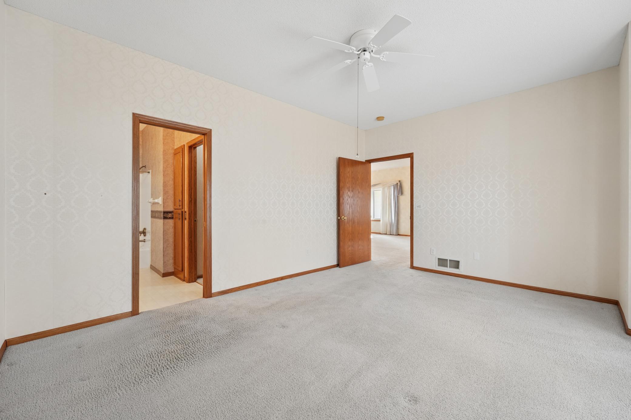 8040 Benjamin Street Northeast Spring Lake Park, MN 55432 - Photo 13 of 23