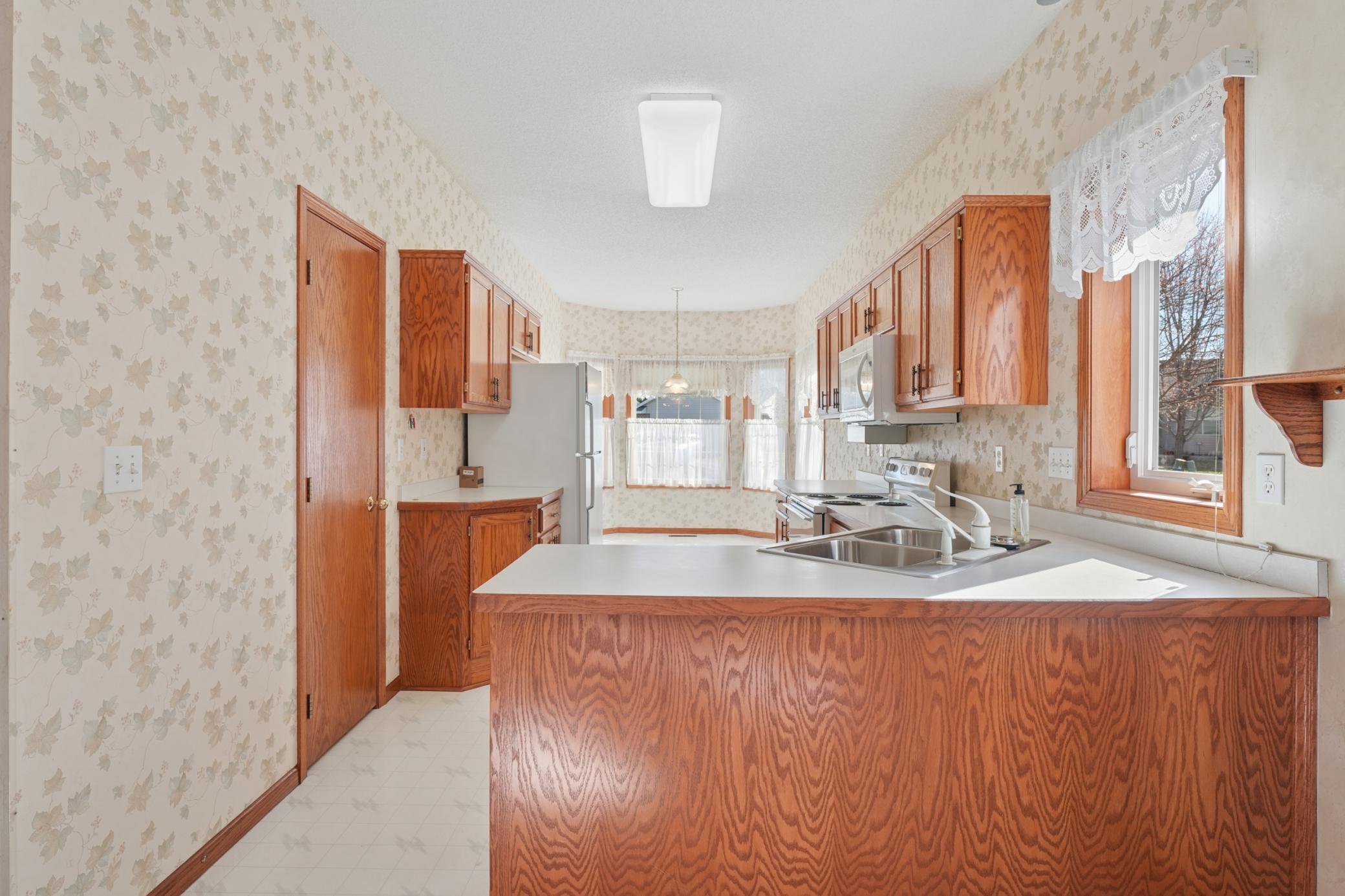 8040 Benjamin Street Northeast Spring Lake Park, MN 55432 - Photo 8 of 23