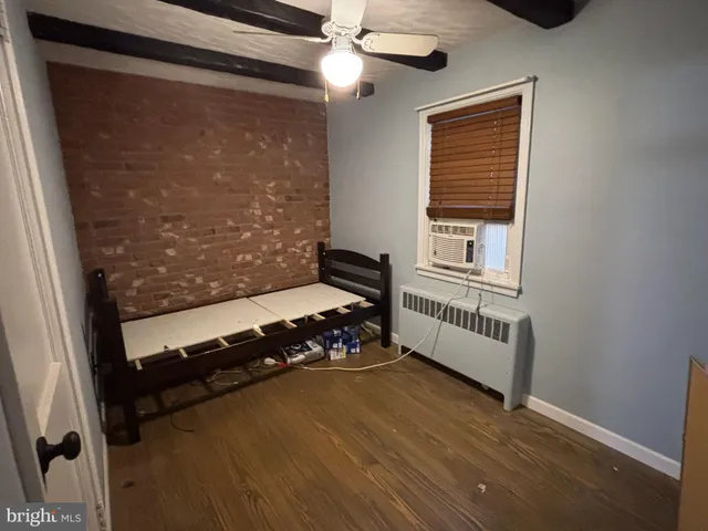 $1,450 | 22 1/2 East Pine Street, Ephrata, PA 17522