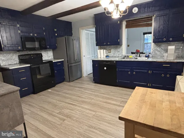 $1,450 | 22 1/2 East Pine Street, Ephrata, PA 17522