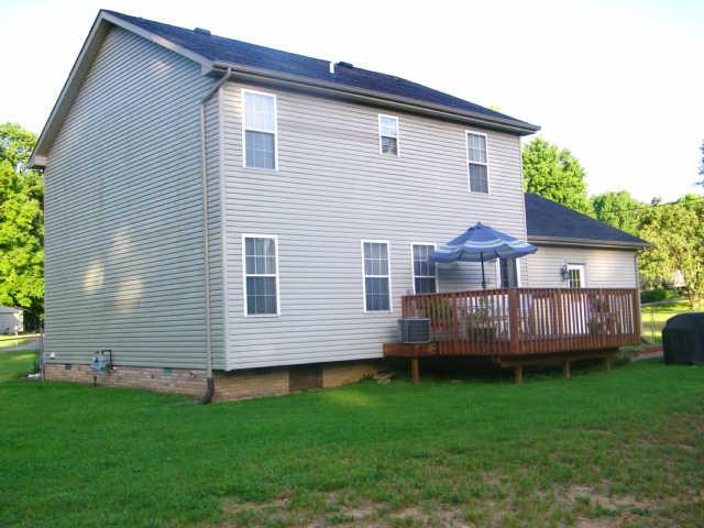 228 Paddock Road Clarksville, TN 37043 - Photo 2 of 17