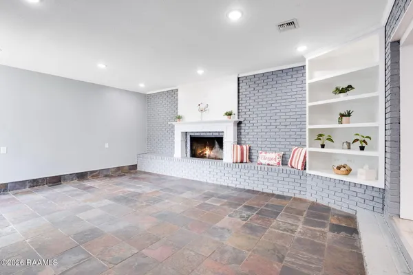 $208,500 | 2208 Segura Road, New Iberia, LA 70560