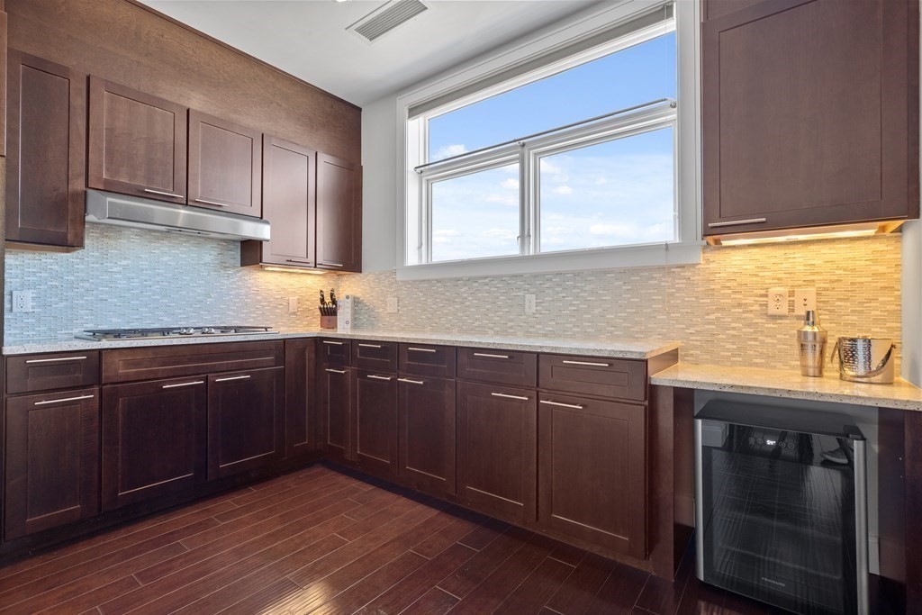 23 Shipyard Drive, Unit 405 Hingham, MA 02043 - Photo 8 of 42