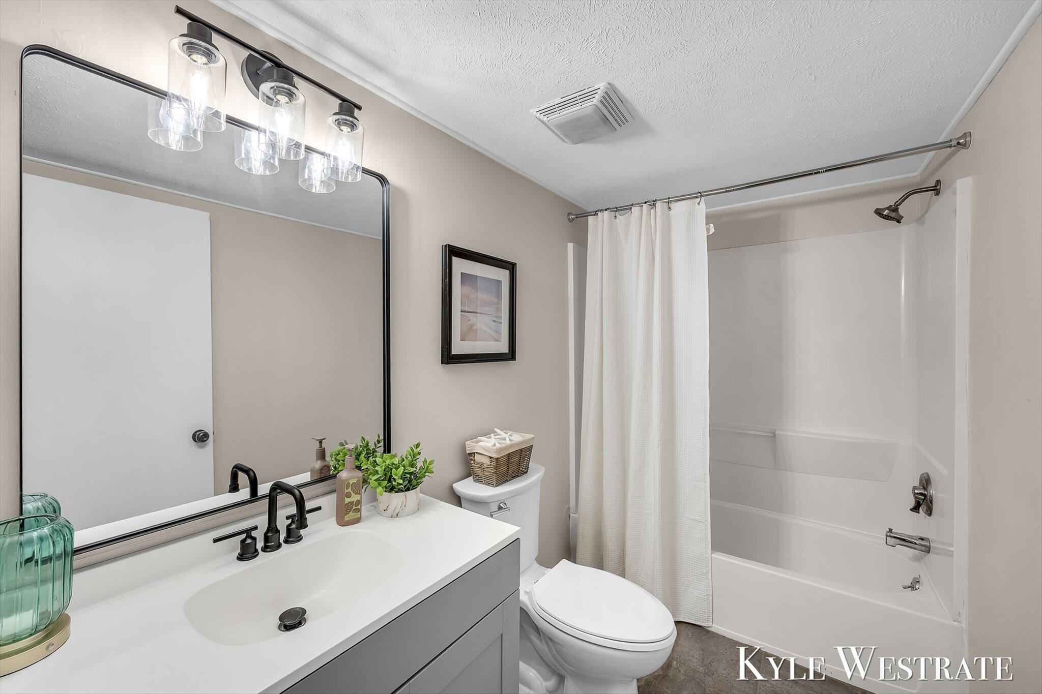 13794 Keiber Road Northeast Greenville, MI 48838 - Photo 15 of 26 12-K1J10955