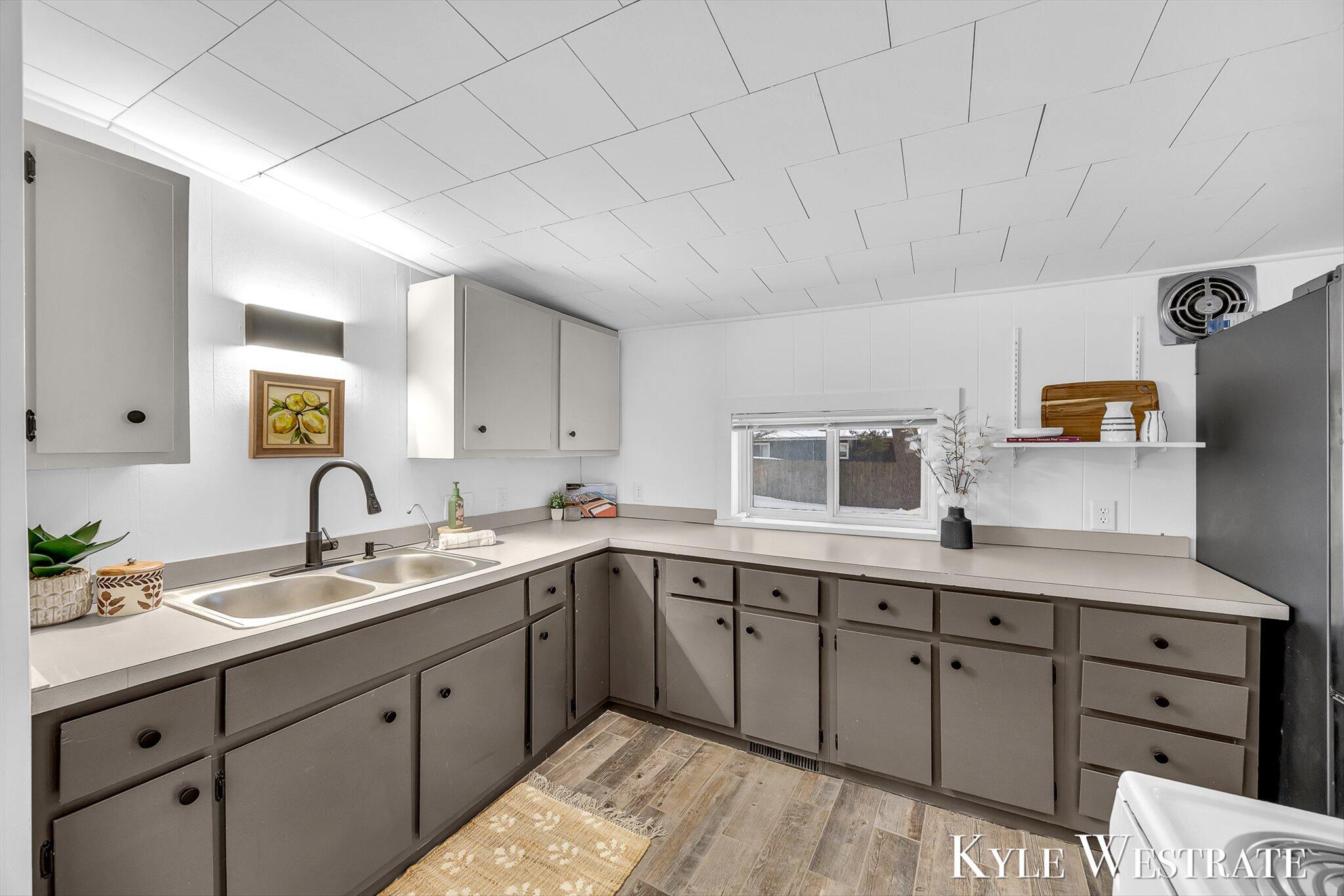 13794 Keiber Road Northeast Greenville, MI 48838 - Photo 10 of 26 04-K1J10950