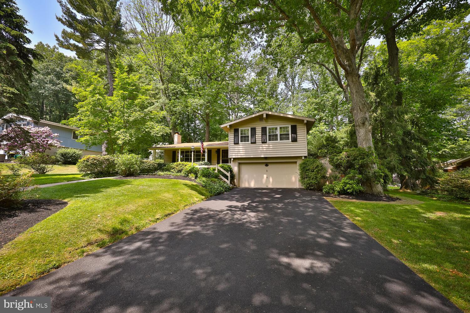 2540 Martin Road Willow Grove, PA 19090 - Photo 61 of 61 Driveway