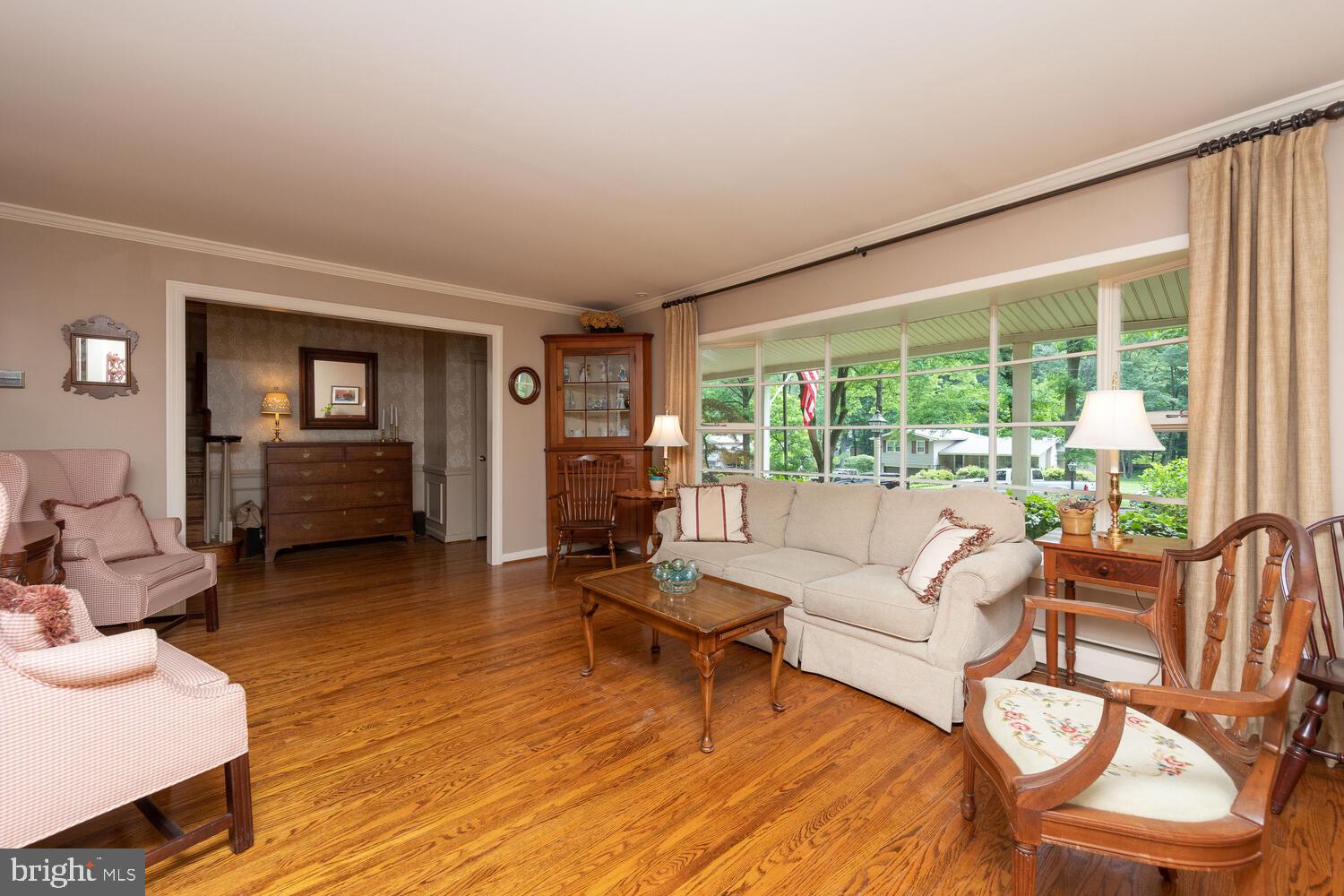 2540 Martin Road Willow Grove, PA 19090 - Photo 8 of 61 Living Room