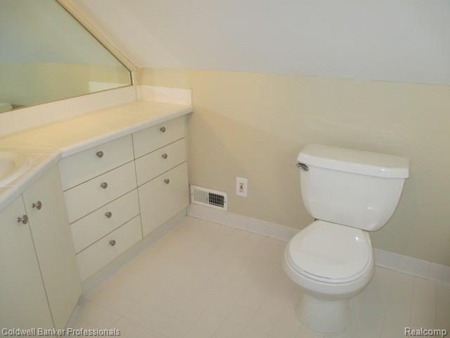 4051 Wakefield Road Berkley, MI 48072 - Photo 34 of 41