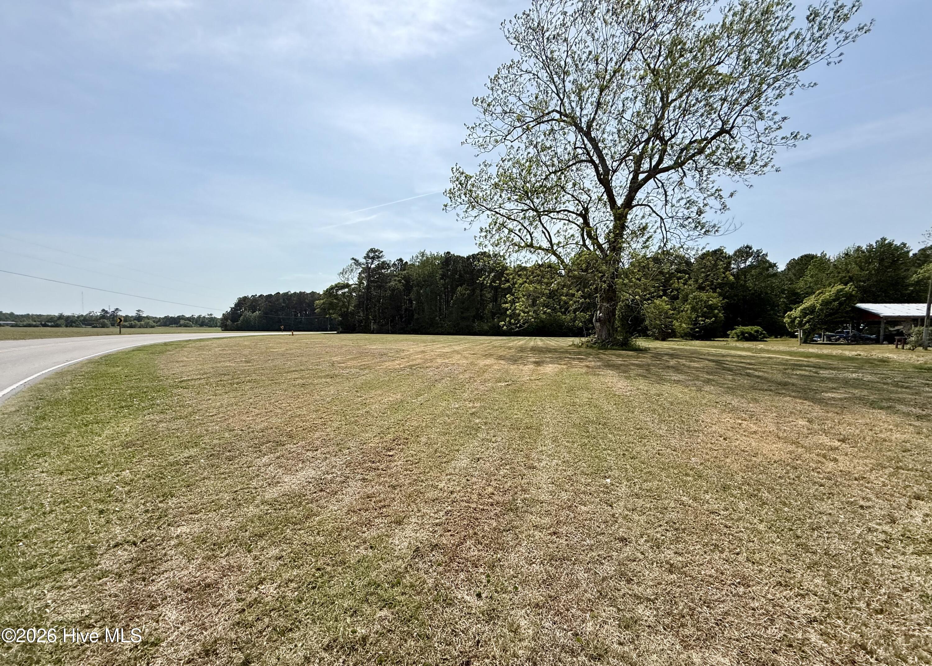 840 Newport Loop Road Newport, NC 28570 - Photo 3 of 6 IMG_9125