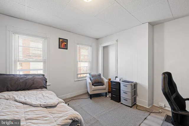 $140,000 | 2 Lower Oak Street, Wilmington, DE 19805