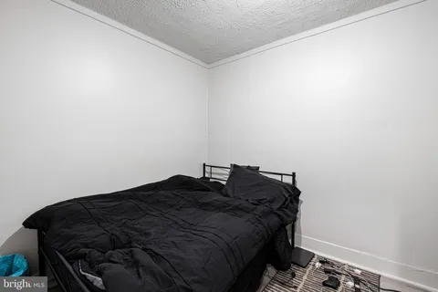 $140,000 | 2 Lower Oak Street, Wilmington, DE 19805