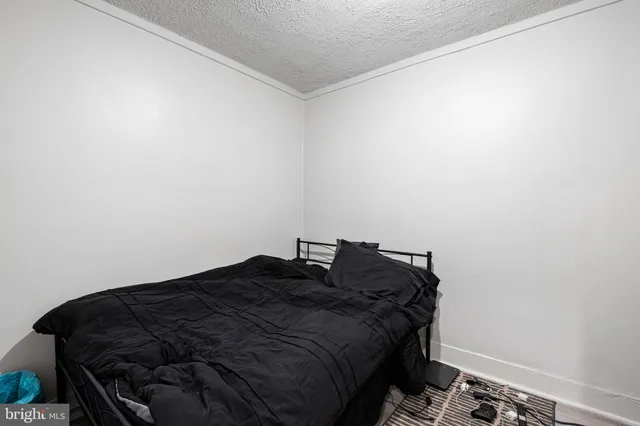 $140,000 | 2 Lower Oak Street, Wilmington, DE 19805