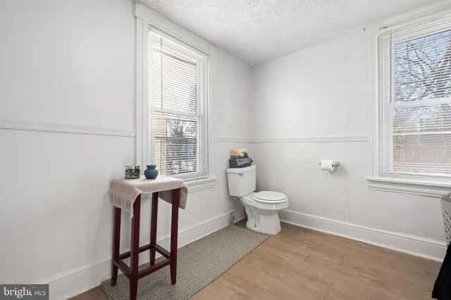 $140,000 | 2 Lower Oak Street, Wilmington, DE 19805