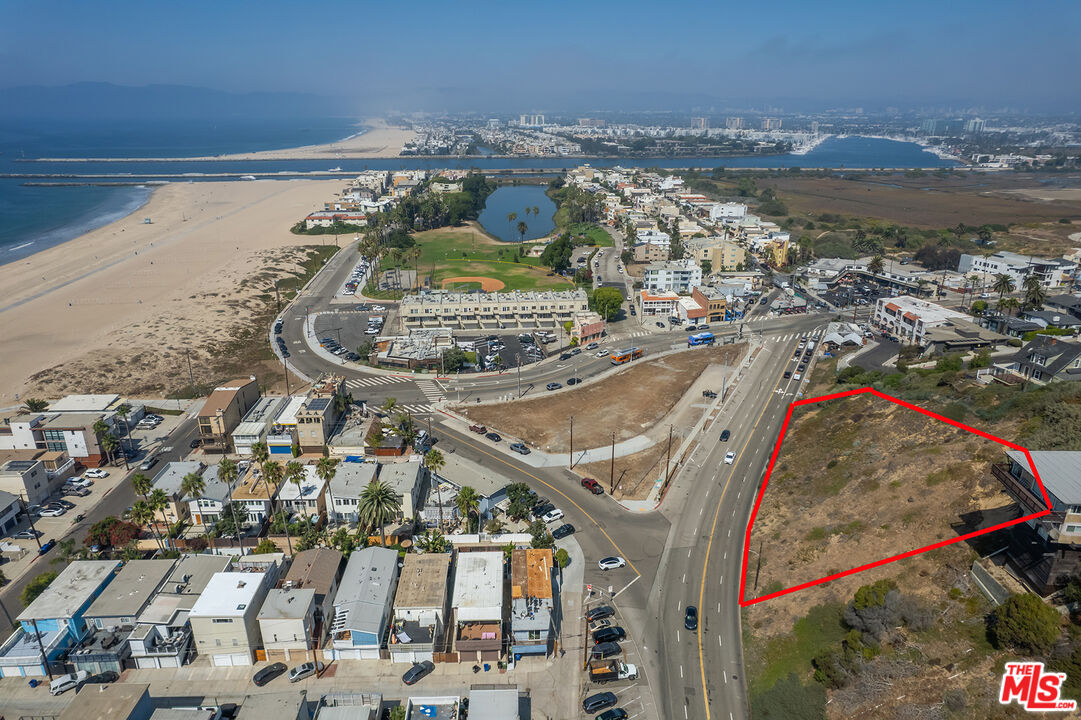 6916 Vista Del Mar Playa del Rey, CA 90293 - Photo 2 of 51 a view of a city