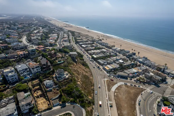 $1,050,000 | 6916 Vista Del Mar, Playa del Rey, CA 90293