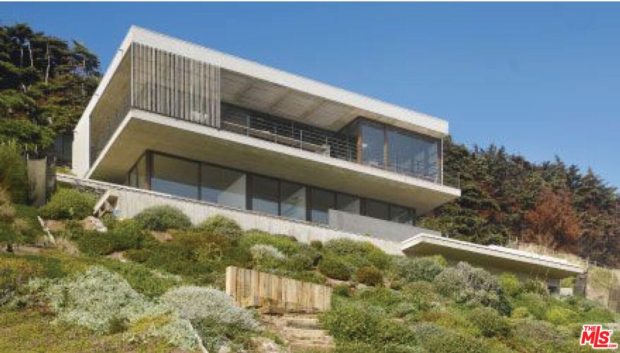 6916 Vista Del Mar Playa del Rey, CA 90293 - Photo 43 of 51 a house with trees in front of it