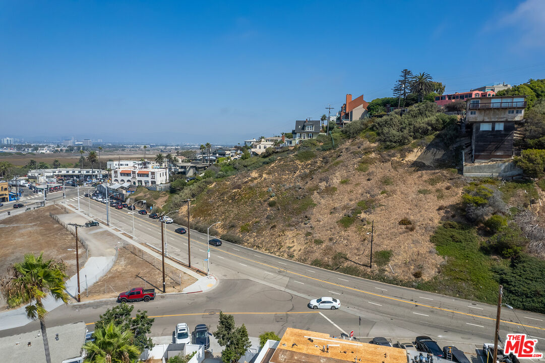 6916 Vista Del Mar Playa del Rey, CA 90293 - Photo 8 of 51 a view of a city