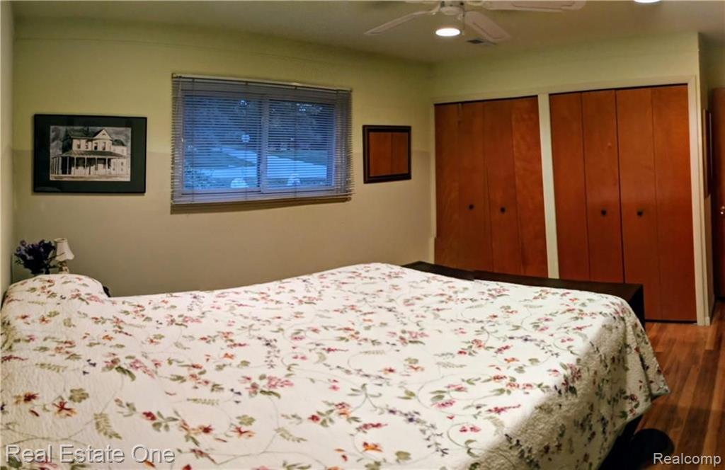 1249 Green Ridge Road Rochester Hills, MI 48309 - Photo 25 of 38