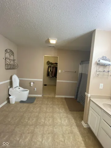 $2,100 | 12824 East 131st Street, Fishers, IN 46037