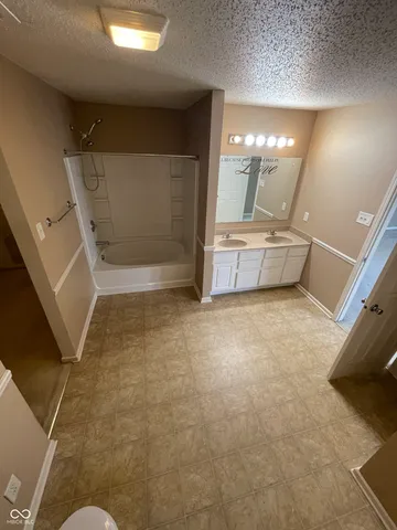 $2,100 | 12824 East 131st Street, Fishers, IN 46037