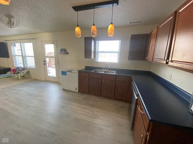 $2,100 | 12824 East 131st Street, Fishers, IN 46037