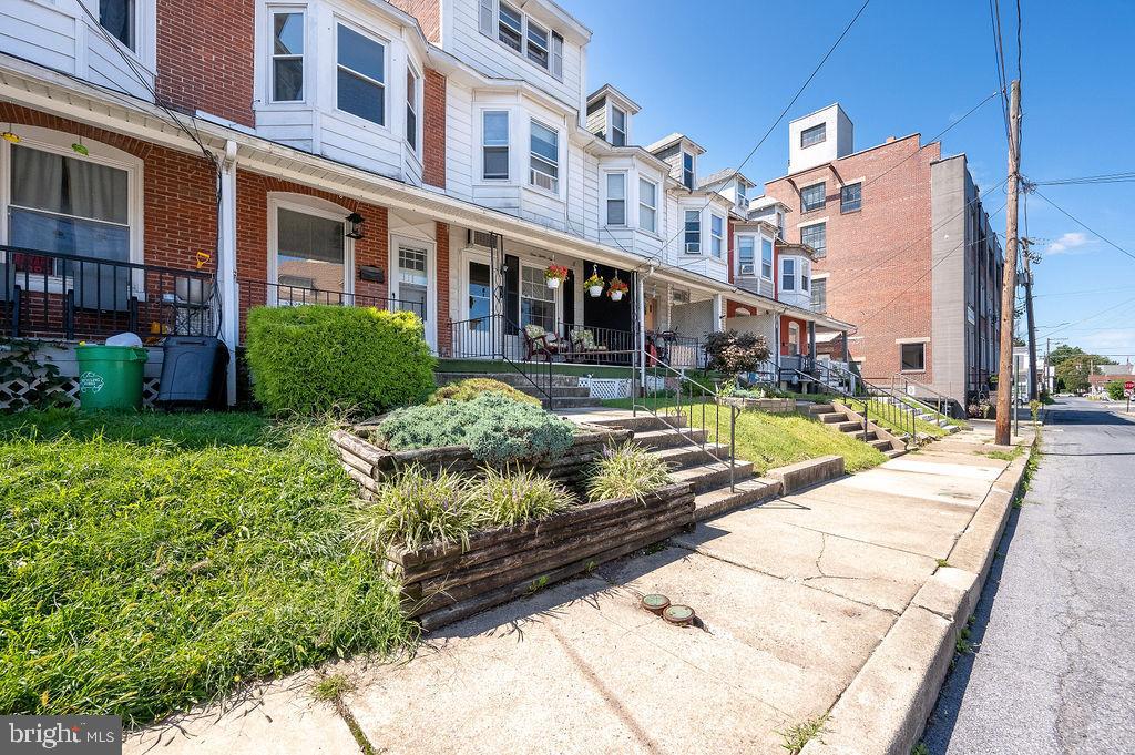 134 Catherine Street Reading, PA 19607 - Photo 3 of 23 Street View