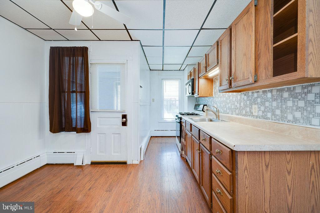 134 Catherine Street Reading, PA 19607 - Photo 10 of 23 kitchen