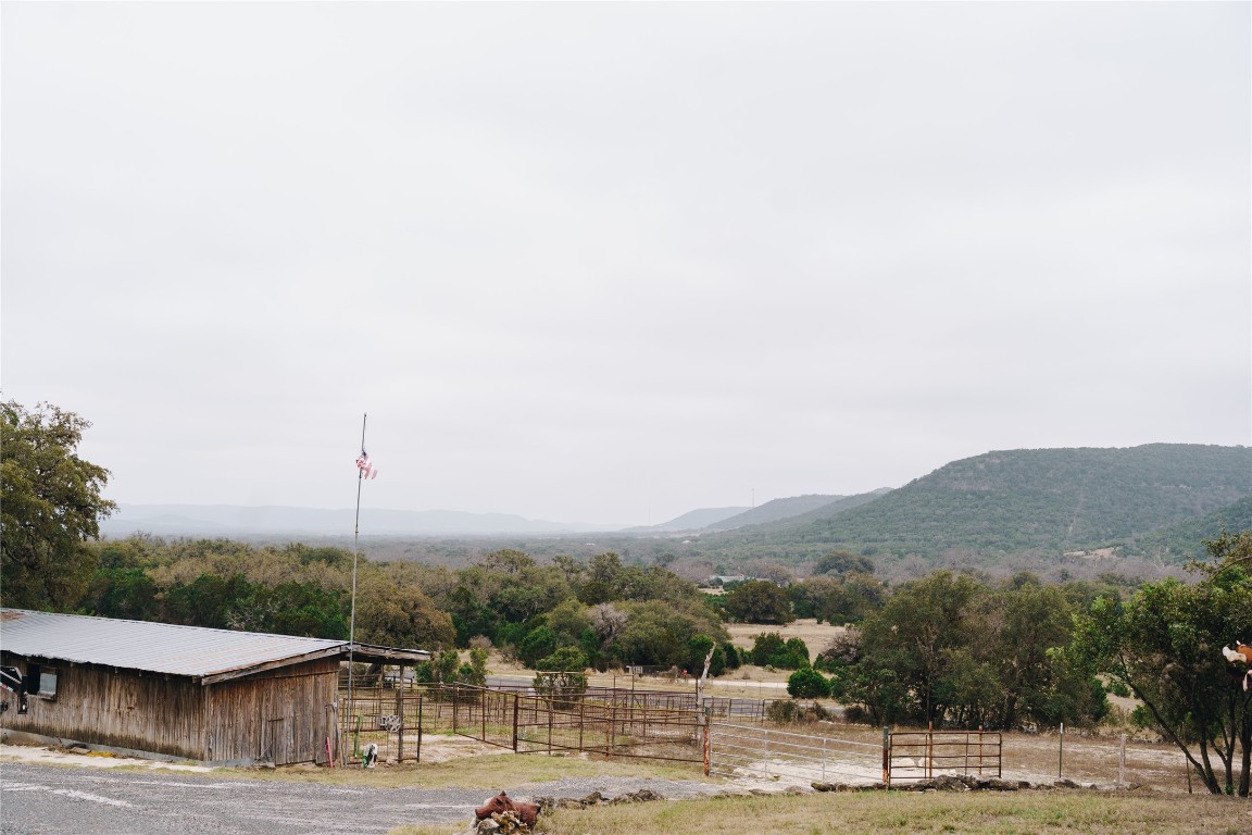 1850 Ranch Road 337 Leakey, TX 78873 - Photo 27 of 31