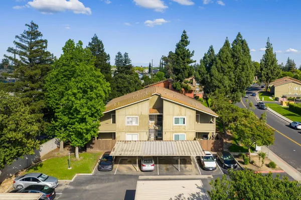 $188,000 | 480 Cherry Lane, Unit C, Manteca, CA 95337