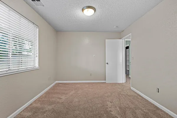 $188,000 | 480 Cherry Lane, Unit C, Manteca, CA 95337