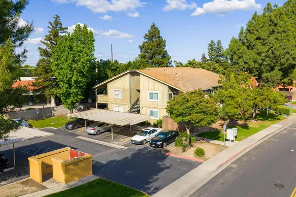 $188,000 | 480 Cherry Lane, Unit C, Manteca, CA 95337
