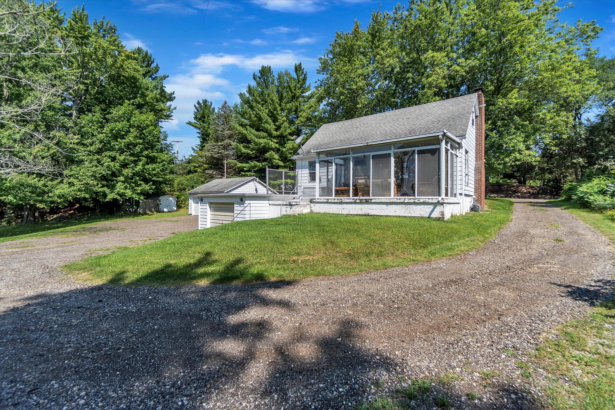 115 West Liberty Road Clarklake, MI 49234 - Photo 36 of 47 36-115-W-Liberty-Rd-Windowstill-Real-Est